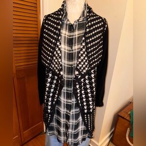 Dana Buchman houndstooth Knit Top